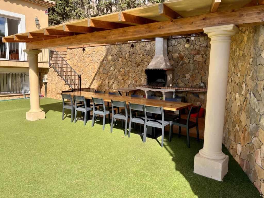 Casa Mas Ambros Con Piscina Desbordante Villa Калондж Екстериор снимка