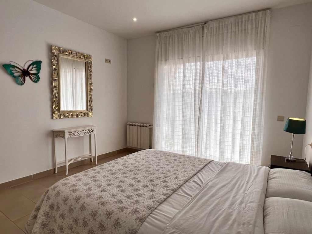 Casa Mas Ambros Con Piscina Desbordante Villa Калондж Екстериор снимка