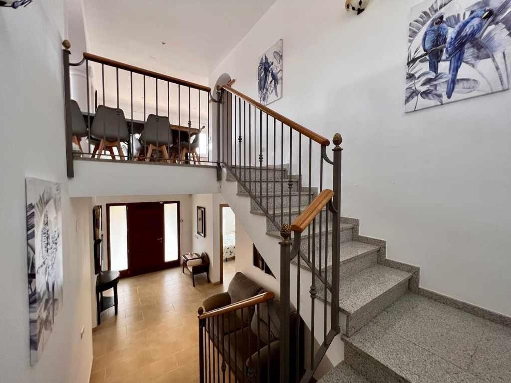 Casa Mas Ambros Con Piscina Desbordante Villa Калондж Екстериор снимка